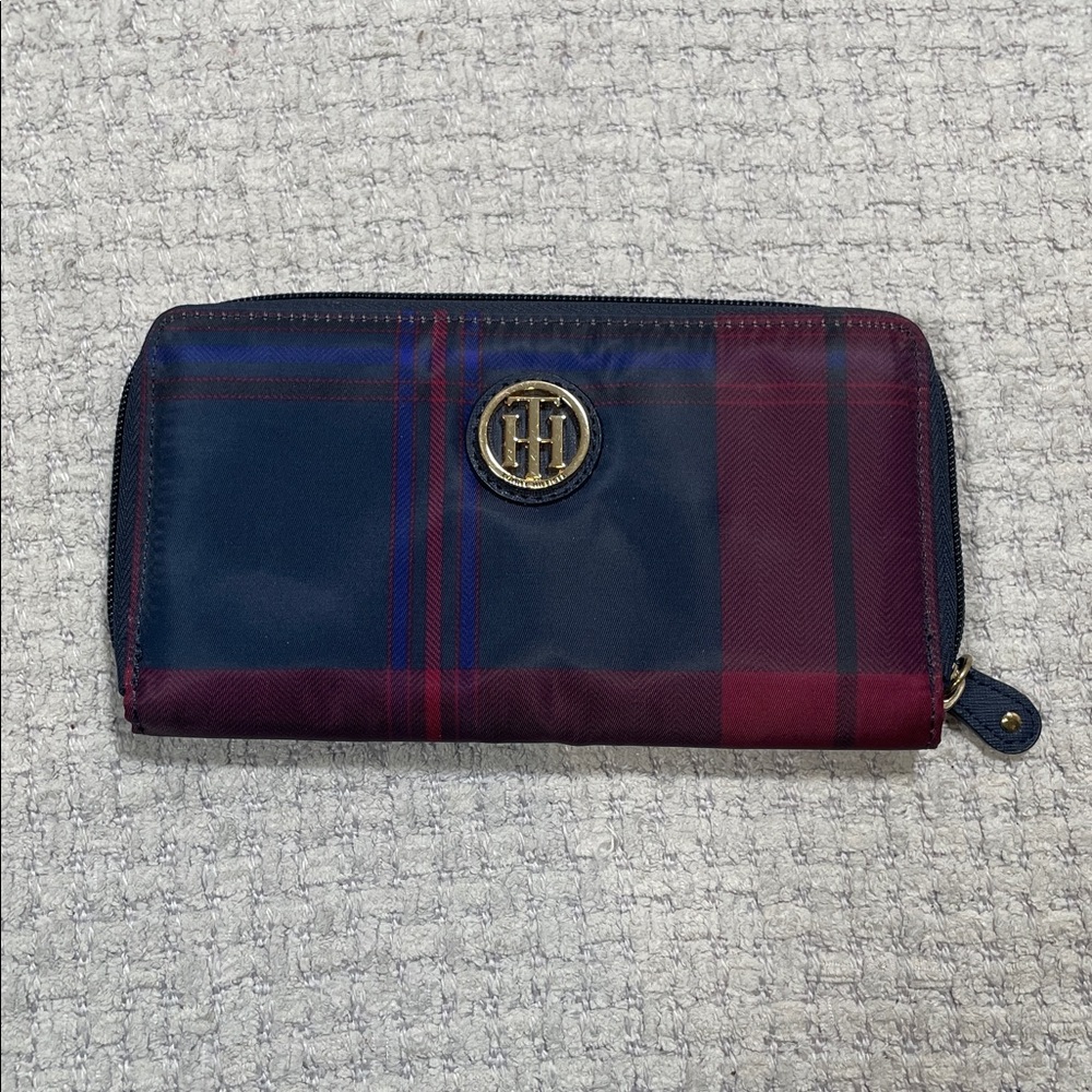 Tommy Hilfiger Plaid Navy Nylon Ivy Zip Top Handbag Tote & Matching Wallet - Picture 5 of 16